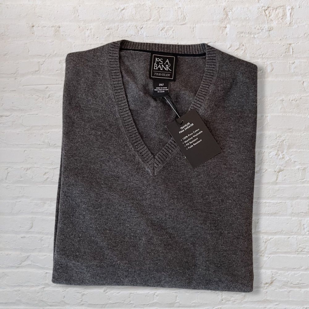 2XTL JoS A. Bank Gray V-Neck Sweater